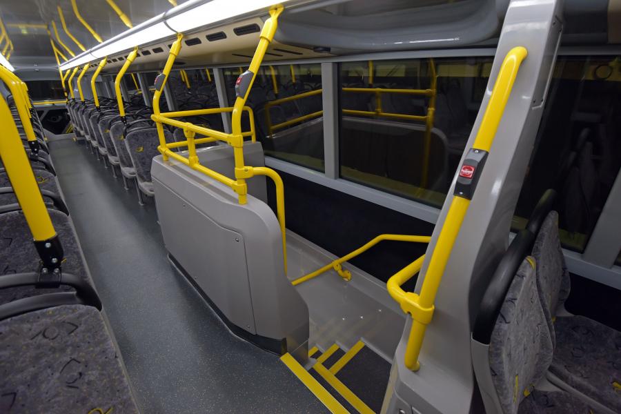 Интерьер Alexander Dennis Enviro500 2017 года  (EU) (фото 9 из 11)